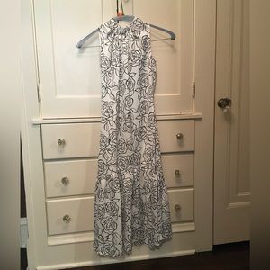 NWT Closet London sleeveless v-back mermaid maxi ivory with black roses size 4